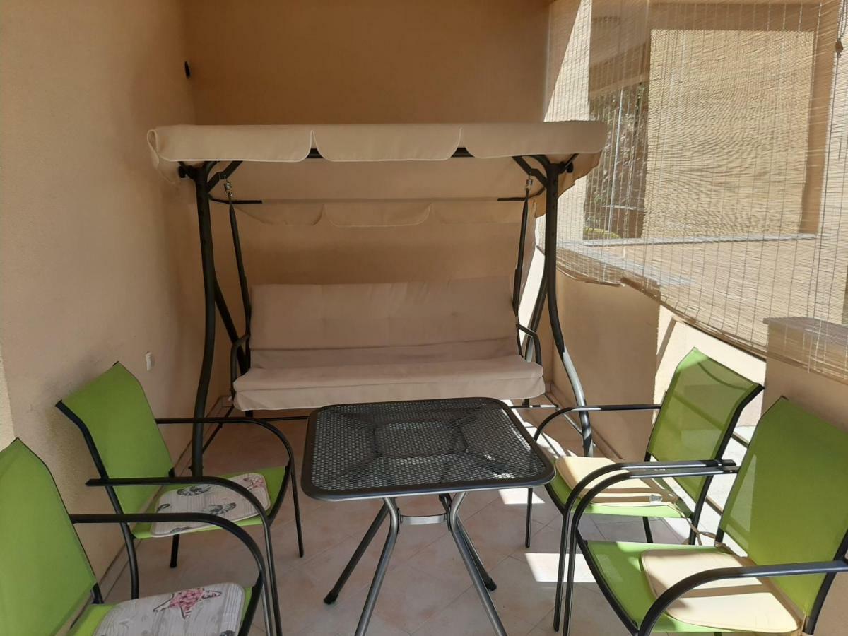 Apartmani Lea Starigrad Paklenica Exteriör bild