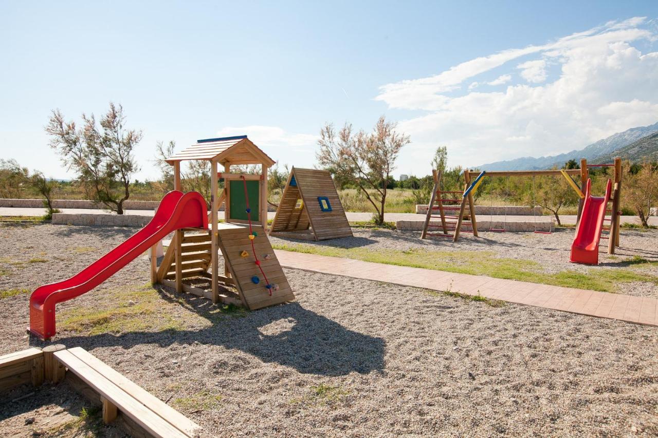 Apartmani Lea Starigrad Paklenica Exteriör bild