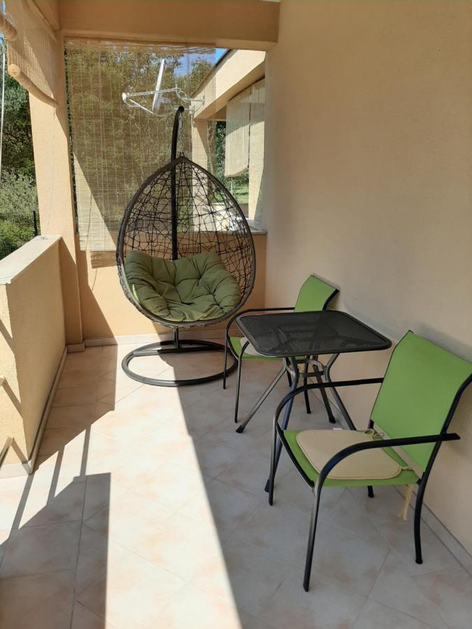 Apartmani Lea Starigrad Paklenica Exteriör bild